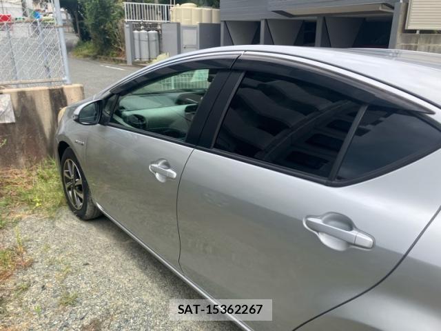 Toyota AQUA 2013-01 8658019-9