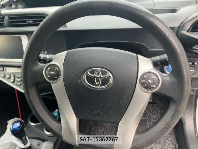 Toyota AQUA 2013-01 8658019-14