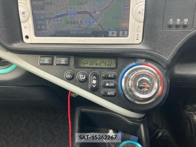 Toyota AQUA 2013-01 8658019-19
