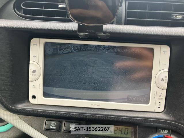 Toyota AQUA 2013-01 8658019-20