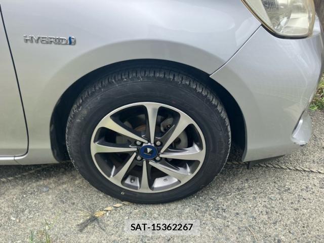 Toyota AQUA 2013-01 8658019-4