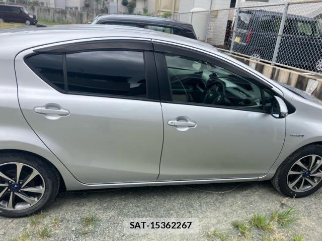 Toyota AQUA 2013-01 8658019-8