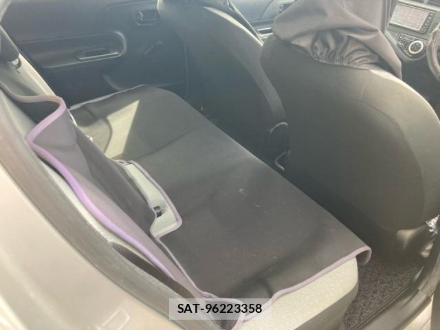 Toyota AQUA 2017-07 8658002-11