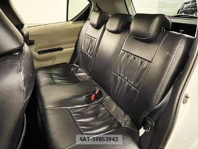 Toyota AQUA 2012-05 8658022-3