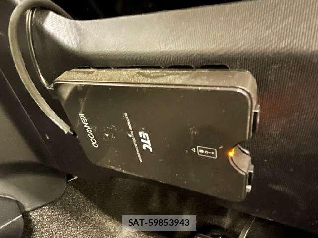 Toyota AQUA 2012-05 8658022-7