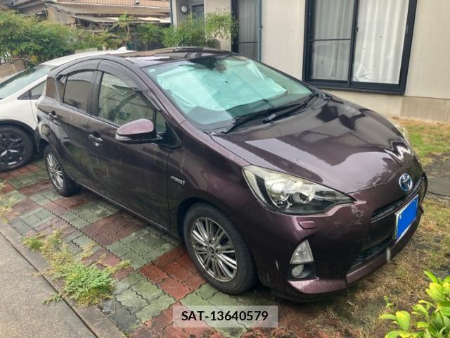 Toyota AQUA 2014-04 8658017-0