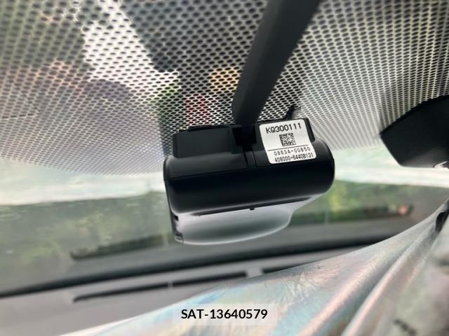Toyota AQUA 2014-04 8658017-17