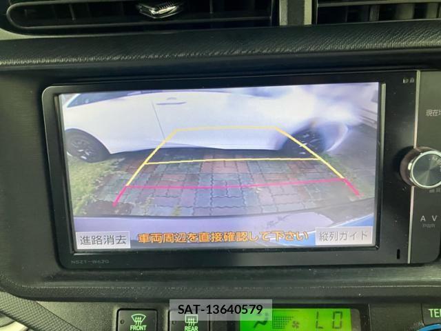 Toyota AQUA 2014-04 8658017-19