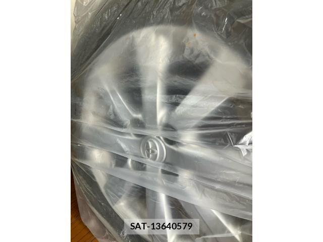 Toyota AQUA 2014-04 8658017-22