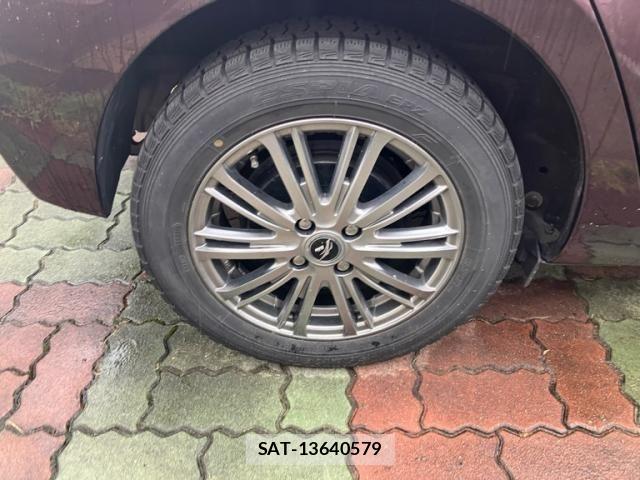 Toyota AQUA 2014-04 8658017-7