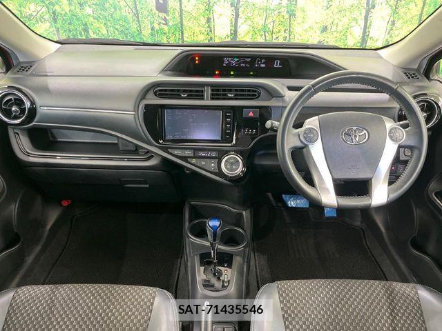 Toyota AQUA 2015-09 8657993-1