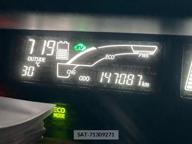 Toyota AQUA 2015-03 8658007-16