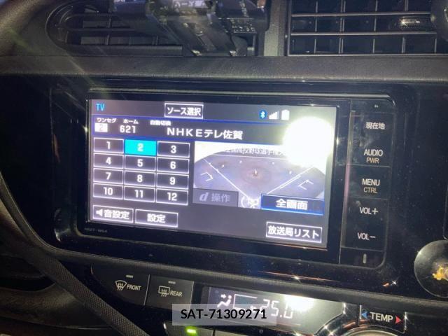 Toyota AQUA 2015-03 8658007-18