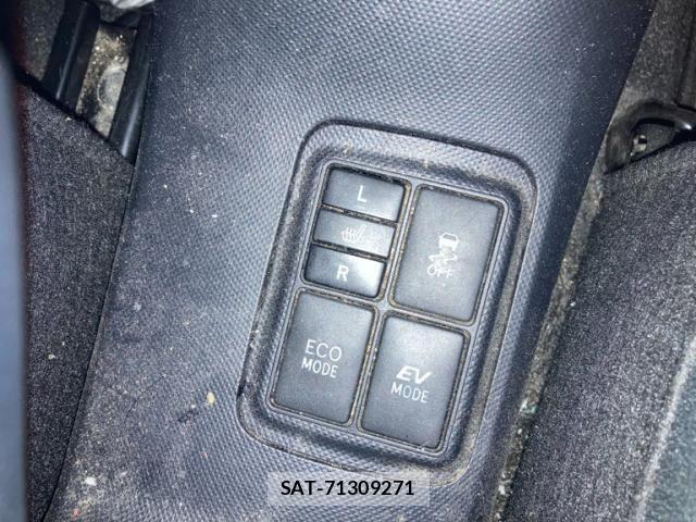 Toyota AQUA 2015-03 8658007-21
