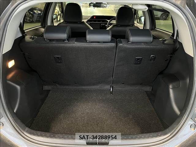 Toyota AQUA 2016-07 8657970-12
