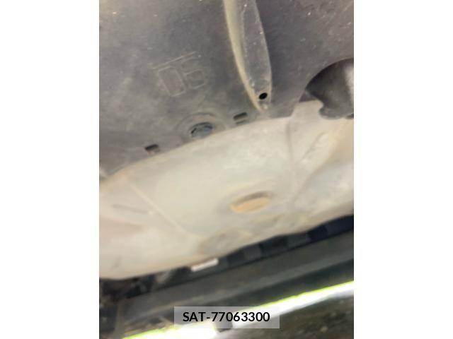 Toyota AQUA 2018-03 8657995-15