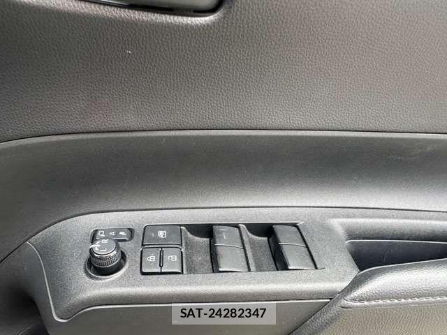 Toyota AQUA 2021-10 8657976-13