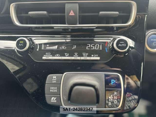 Toyota AQUA 2021-10 8657976-7