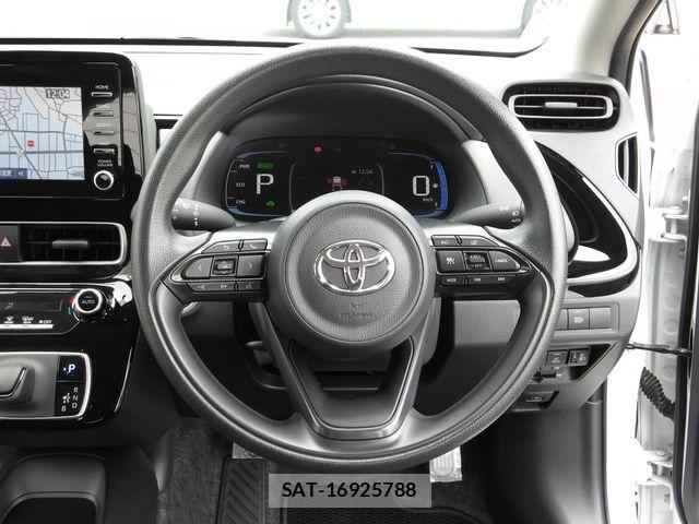 Toyota AQUA 2023-07 8665791-12