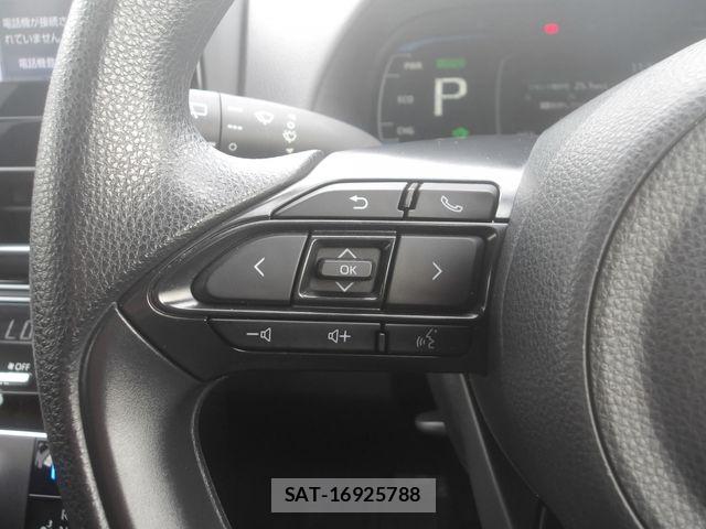 Toyota AQUA 2023-07 8665791-13