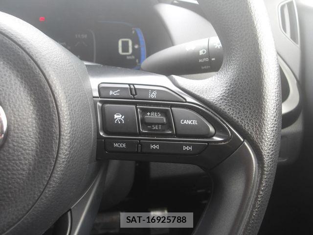 Toyota AQUA 2023-07 8665791-14