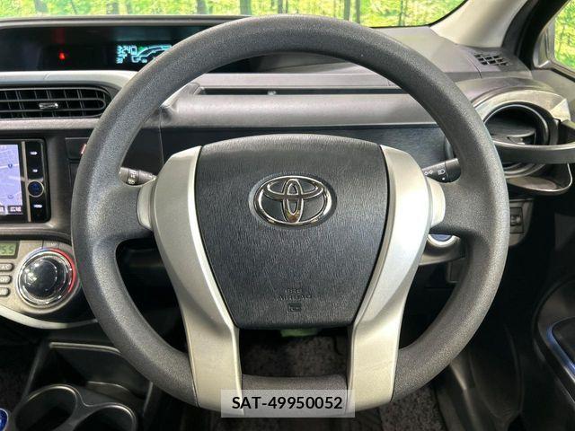 Toyota AQUA 2014-04 8657991-10