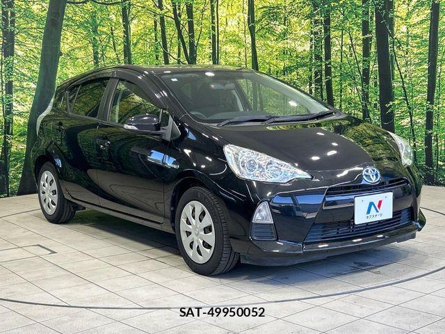 Toyota AQUA 2014-04 8657991-15