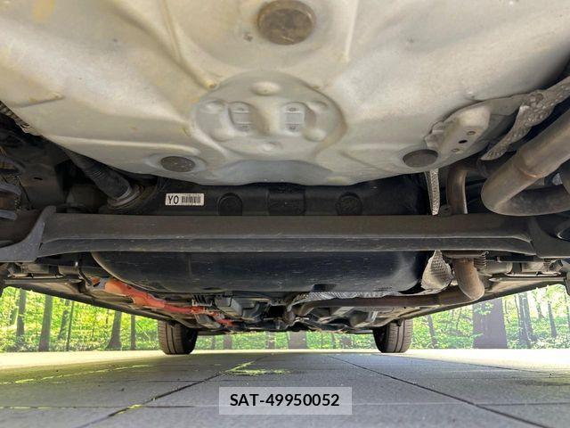 Toyota AQUA 2014-04 8657991-18