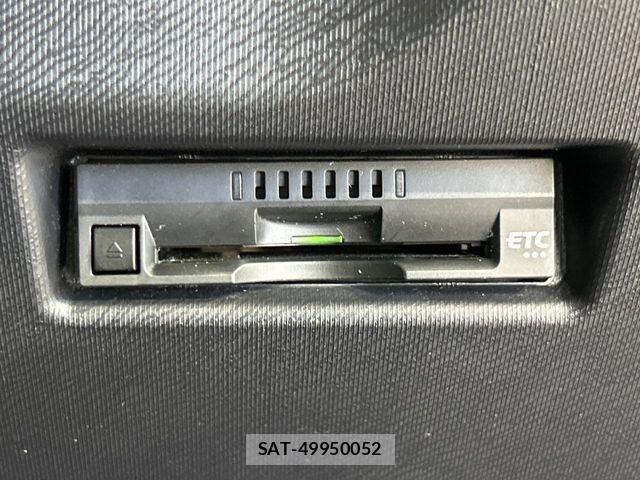 Toyota AQUA 2014-04 8657991-3