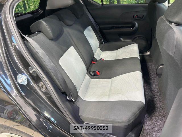 Toyota AQUA 2014-04 8657991-8