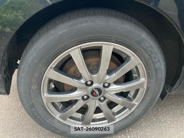 Toyota AQUA 2015-03 8658018-6