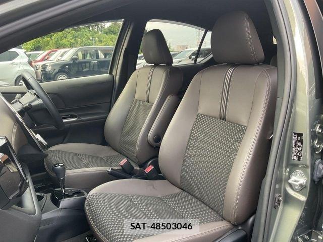 Toyota AQUA 2018-10 8657967-10