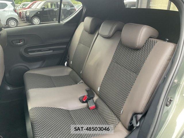 Toyota AQUA 2018-10 8657967-12