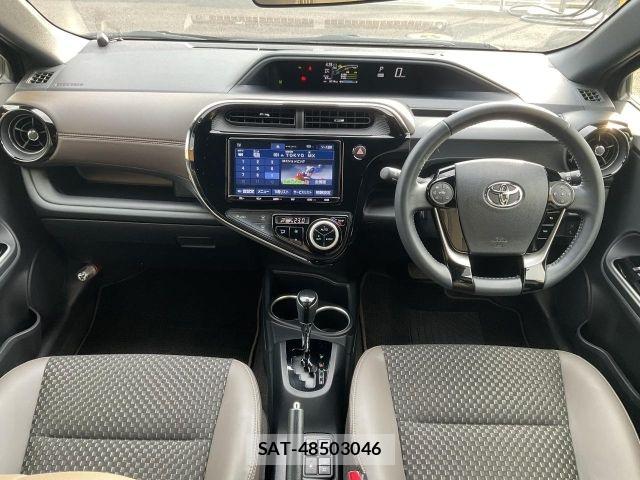 Toyota AQUA 2018-10 8657967-1