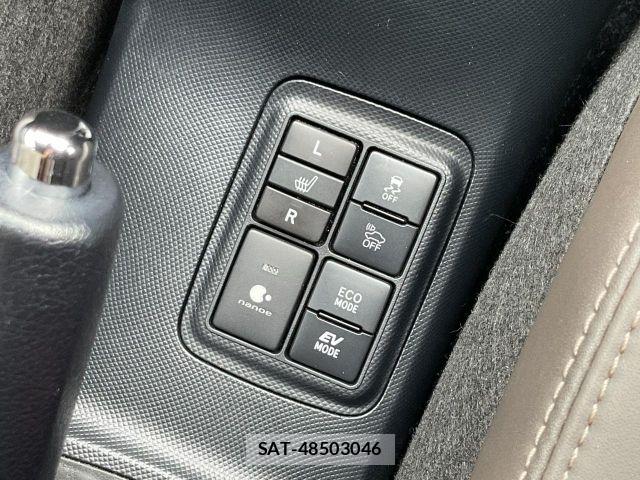 Toyota AQUA 2018-10 8657967-20