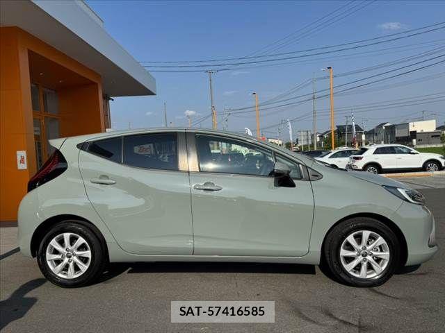 Toyota AQUA 2024-01 8665788-10