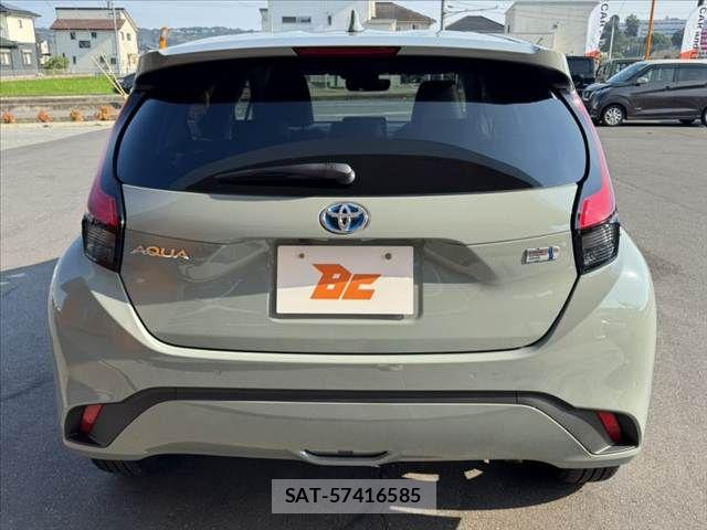 Toyota AQUA 2024-01 8665788-13