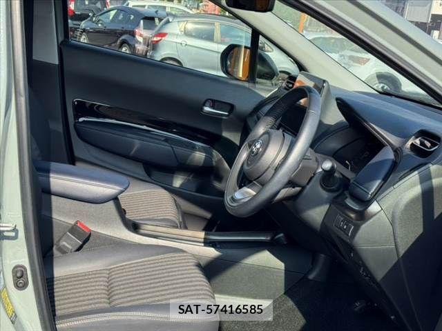 Toyota AQUA 2024-01 8665788-15