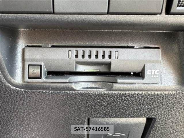 Toyota AQUA 2024-01 8665788-5