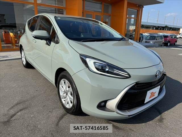 Toyota AQUA 2024-01 8665788-7