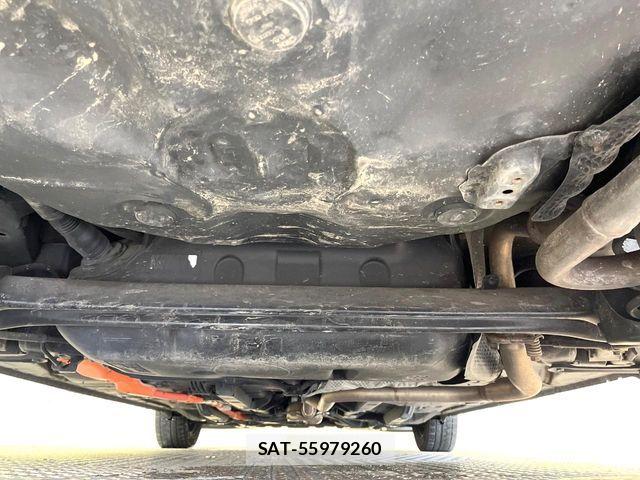 Toyota AQUA 2014-04 8657985-18