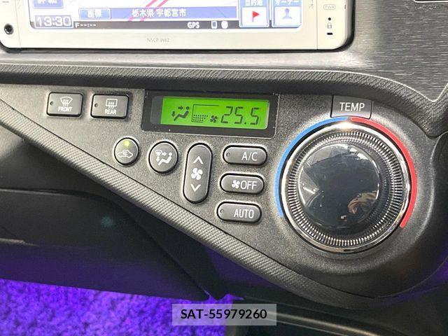 Toyota AQUA 2014-04 8657985-6