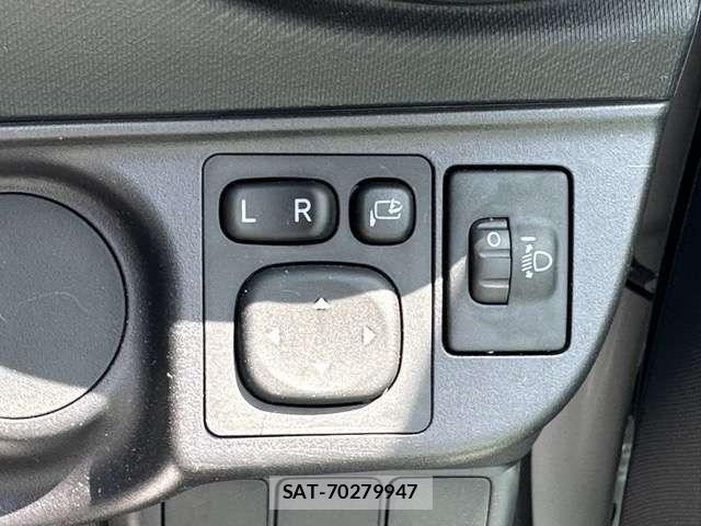 Toyota AQUA 2021-07 8657973-12