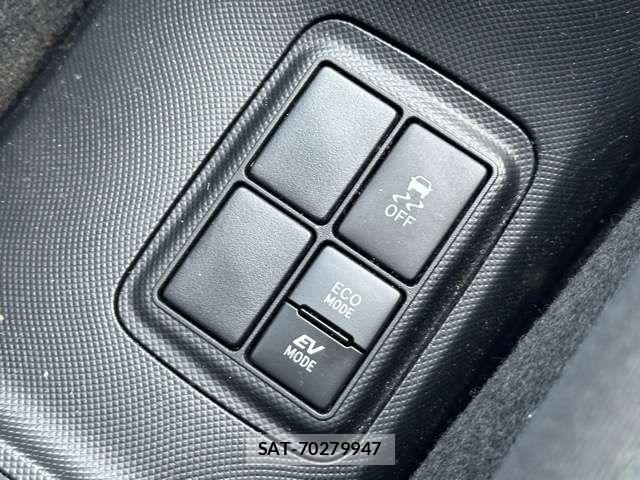 Toyota AQUA 2021-07 8657973-14