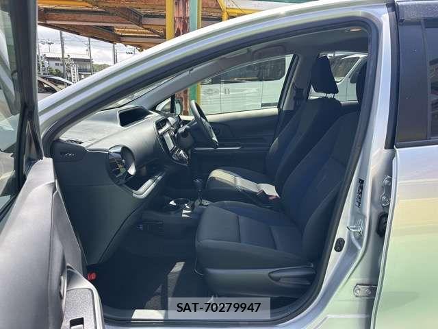 Toyota AQUA 2021-07 8657973-4