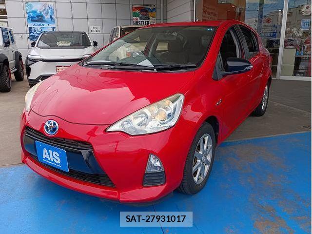 Toyota AQUA 2012-04 8658004-0
