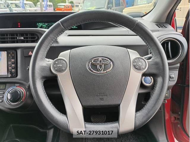 Toyota AQUA 2012-04 8658004-9