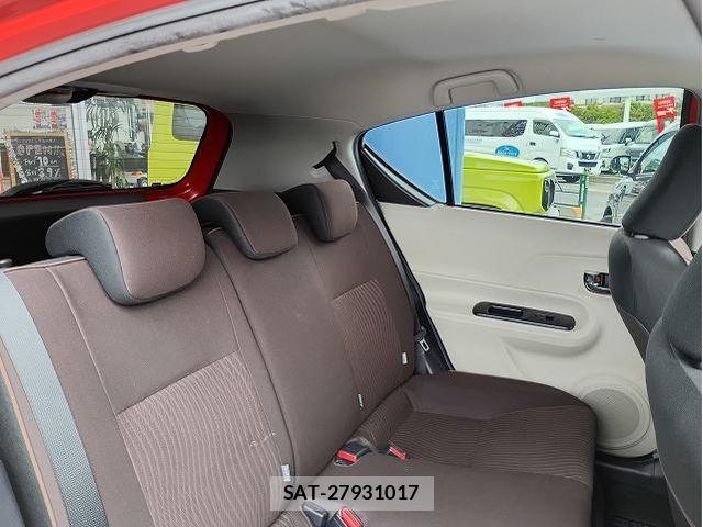 Toyota AQUA 2012-04 8658004-13