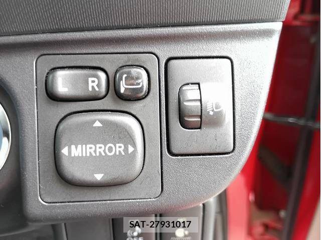 Toyota AQUA 2012-04 8658004-29
