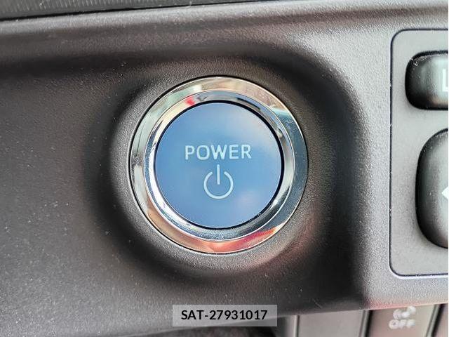 Toyota AQUA 2012-04 8658004-7